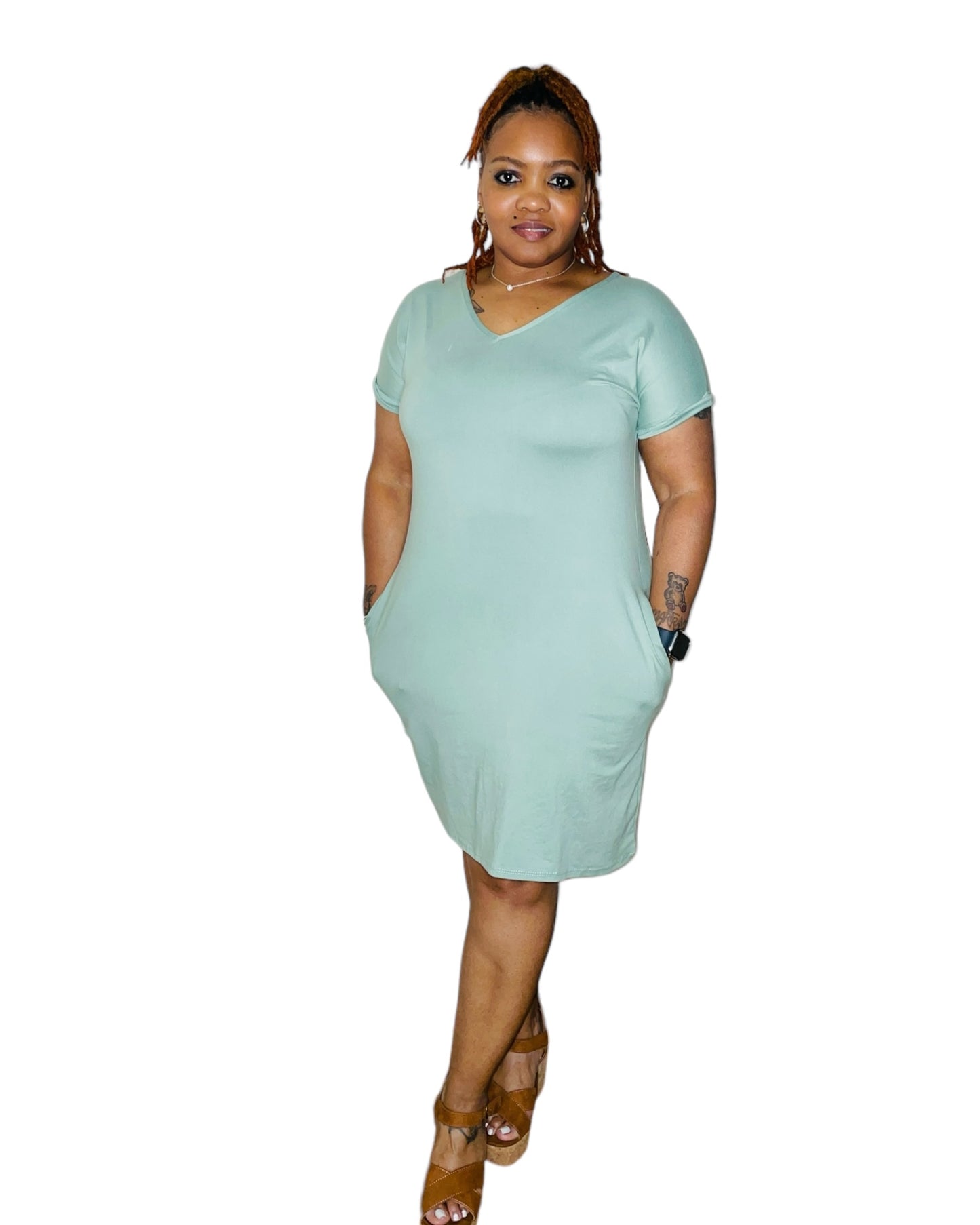 SIMPLE T-SHIRT DRESS (GREEN BAY)